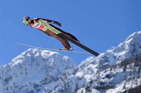 Obydwie grupy telewizyjne udostępniają transmisje na. Skoki narciarskie 2018/2019 TERMINARZ Pucharu Świata KIEDY ...