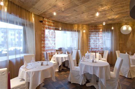 Photos, address, and phone number, opening hours, photos, and user reviews on yandex.maps. Hotel Bivio - Livigno | GR Tendaggi
