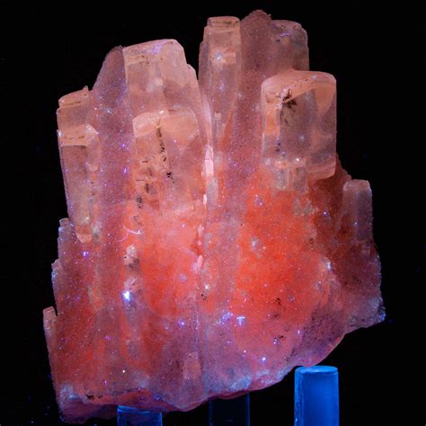 Calcite Fluorescent Fine Mineral Specimen For Sale