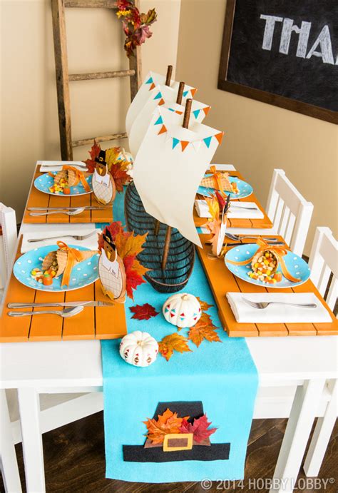 The most common table decorations material is cotton. 55 Beautiful Thanksgiving Table Decor Ideas - DigsDigs