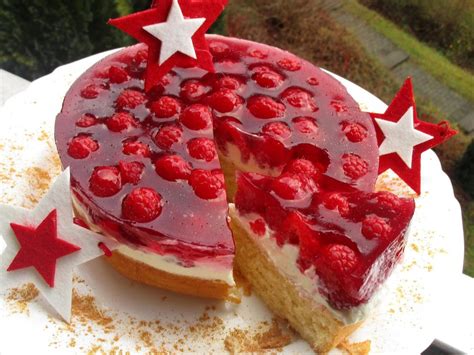 Check spelling or type a new query. Himbeer - Schmand - Torte von FlowerBomb | Chefkoch