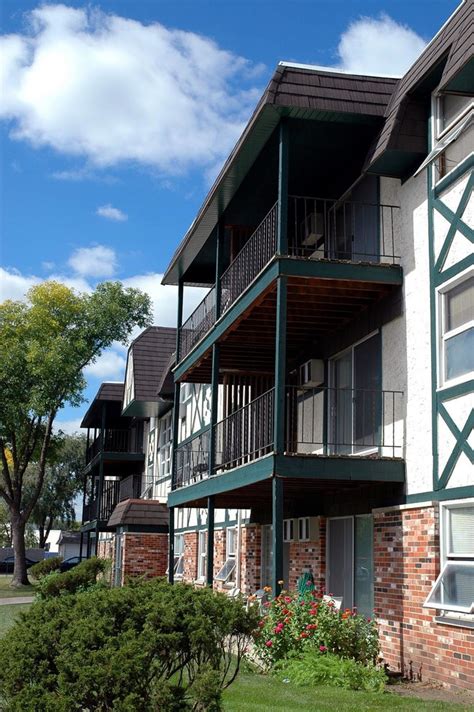 Rent this 4 bedroom townhouse in brooklyn park for $258/night. Moonraker Apartments Rentals - Brooklyn Park, MN ...