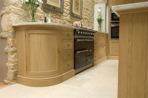 Kitchen splashback tempered glass 100x50 neptune statue in bay. Neptune Henley Kitchen | Neptune Kitchens Dorset