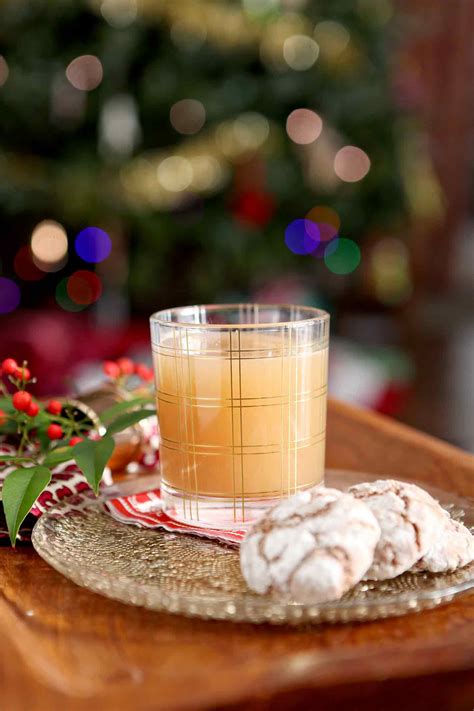 27 christmas cocktails to drink this holiday season. Vegan Bourbon Pecan Milk Punch | Recipe | Christmas cocktails recipes