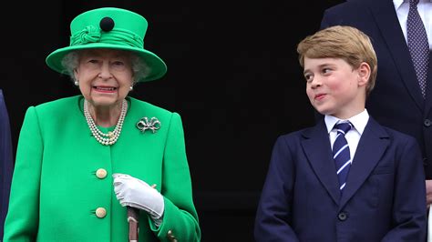 Prince Georges Birth Was First Revealed To Queen Elizabeth Ii In The