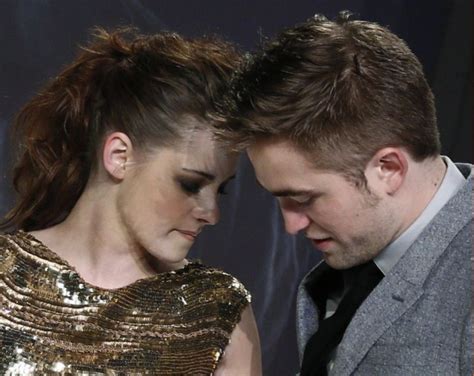 Twilight Author Blames Herself For Robert Pattinson And Kristen Stewart