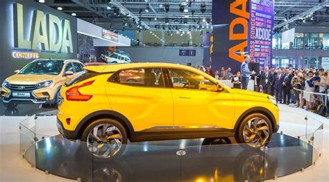 Lada Xcode Concept Suv Breaks Cover In Moscow Lada Xcode Fb 5 Paul