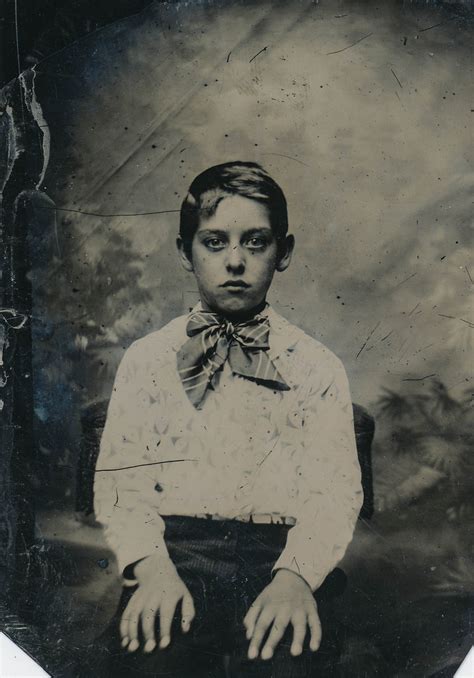 Creepy Vintage Photographs From The Early 20th Century Will Make Your Skin Crawl Rare
