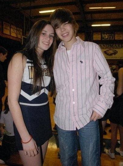 Hollywood Wallpedia Justin Biebers Girlfriend 2012
