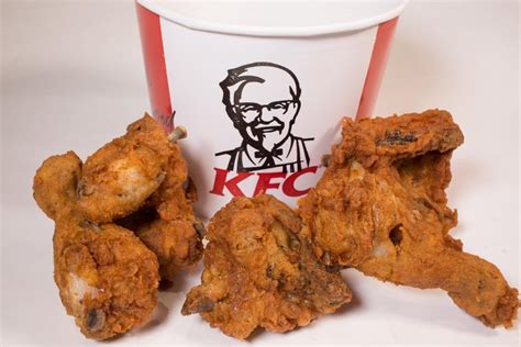 Attractive combos & deals available from our menu for a 'so good' feast! Photo Of 'Brain' In KFC Chicken Goes Viral, Company ...