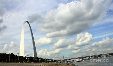 St Louis Arch Overlooking The Mississippi River Photograph By Don E