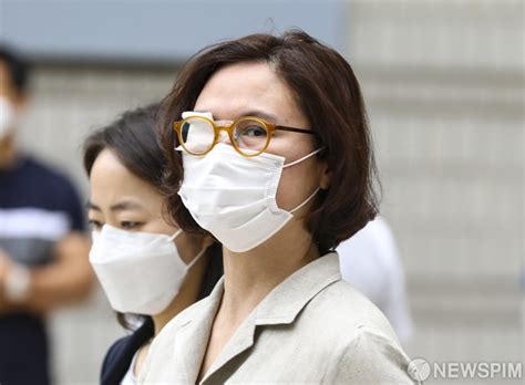 막판까지 치열한 다툼…정경심 항소심 선고. 뉴스핌 - 정경심 재판부, 조국 조카에 "그게 무슨 대답이냐" 또 주의