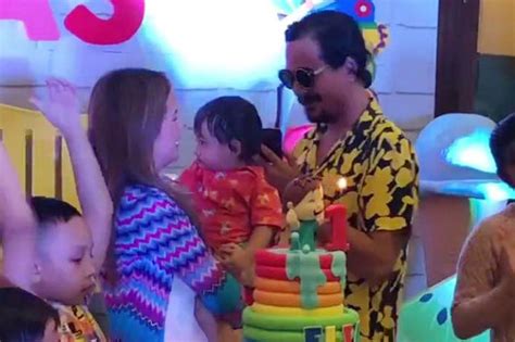 Ellen Adarna describes John Lloyd Cruz as a ‘present father’ to son