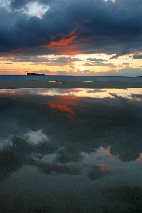 Makena Beach Sunset Reflection Maui Hawaii Photograph By