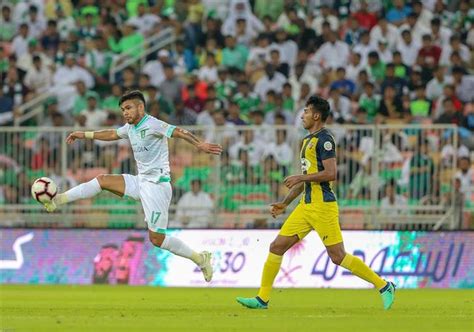 بلعب نادي الاهلي السعودي المباراة على ارضية ملعبه بدون حضور الجماهير اليوم الاثنين وذلك لان عودة عودة الدوري السعودي من جديد في زمان الكورونا. موعد والقنوات الناقلة لمباراة الأهلي والحزم اليوم في ...