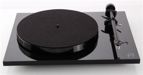 Rega Planar P1 Turntable With Cartridge Gloss Black Dedicated Audio