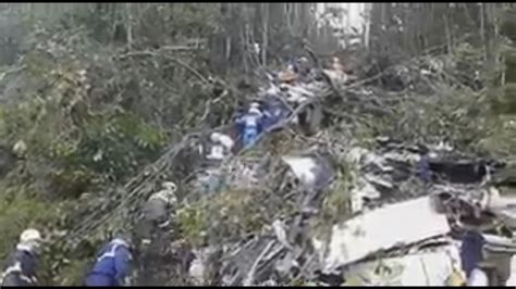 Video Video Shows Wreckage Of Fatal Plane Crash Abc News