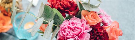 How To Create A Simple Carnation Flower Arrangement Ralphs