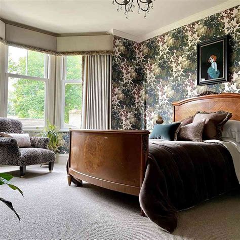 22 Victorian Bedroom Ideas That Feel Classic Yet Modern