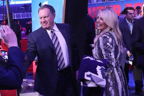 NFL Fans React To Bill Belichick Breaking Up With His Girlfriend The
