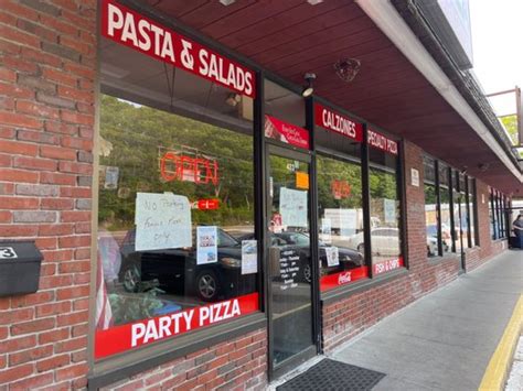 Famous Pizza Updated May 2024 22 Photos And 59 Reviews 433 Main Rd