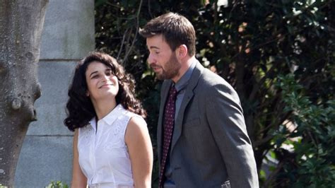 Though he didn't give away any spoiler's about captain america's fate in. Chris Evans Girlfriend - Jenny Slate And Chris Evans Might Be Dating Again The Forward / Chris ...