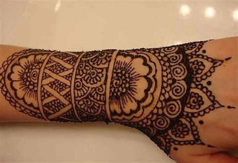 30 Superb And Cute Henna Tattoos Designs Sheideas