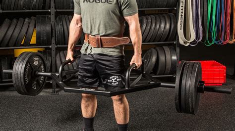 Are There Any Benefits To Deadlifts With A Trap Bar Vs Straight Barbell