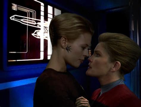 Star Trek Voyager Kathryn Janewayseven Of Nine 2 By