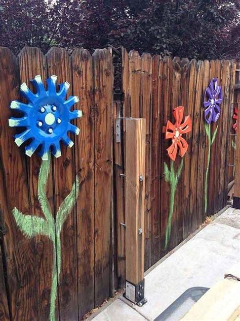 30 Cool Garden Fence Decoration Ideas Page 2 Of 5 Garden Fence Art