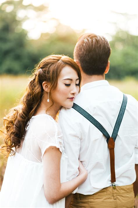 Romantic Couple Poses For Wedding Photography Ukrainebands