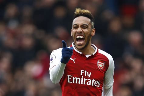 arsenal pierre emerick aubameyang teasing what life with wingers is like