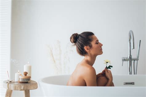 The 10 Best Ts For Bath Lovers