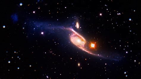 Universes Largest Identified Spiral Galaxy Shines In New Picture