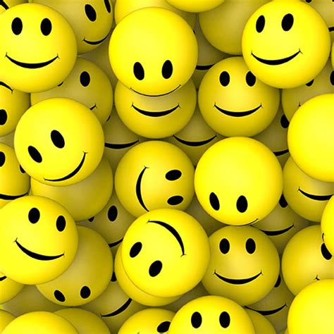 Free Smiley Face Clipart Graphics