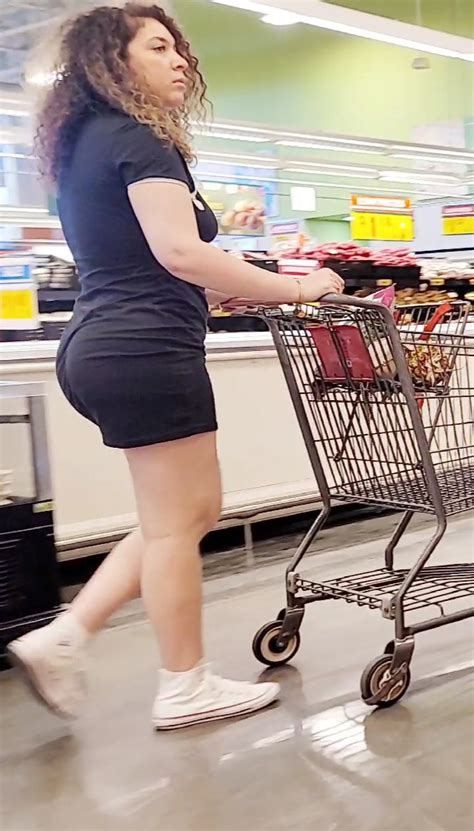 Booty In Nice Tight Dress Booty Forum