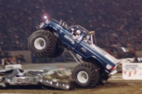 Jim Kramer Does A Wheelstand In Bigfoot 4 At The Pontiac Silverdome In