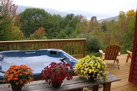 Home to the keuka lake, cayuga lake and seneca lake wine trails, over 200 wineries and a variety of activities in every season, the finger lakes are an ideal location for your family, romantic or individual getaway. Finger Lakes Cabin | Canandaigua lake, Lake cottage, Lake ...