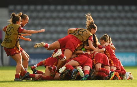 Mehdi taremi's bicycle kick for porto has been voted uefa.com goal of the season. UEFA Women's EURO on Twitter: "CHAMPIONS! @SeFutbolFem ...