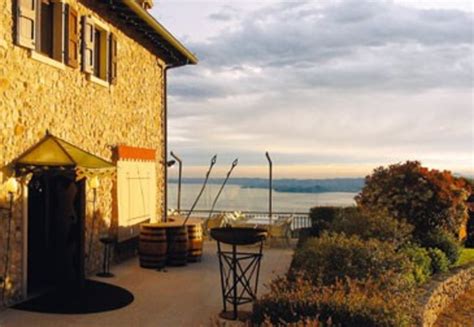 Al ristorante casa degli spiriti si possono degustare specialità di locali e la cucina creativa del territorio. Ristorante Casa degli Spiriti a Costermano - Lago di Garda