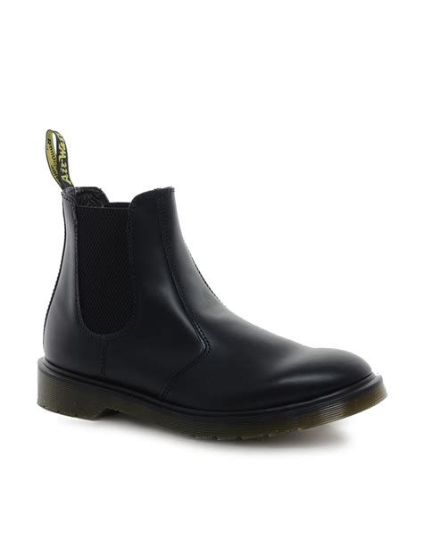 Shop now and get free shipping over $50. Dr. Martens Original Chelsea Boots in Black for Men | Lyst