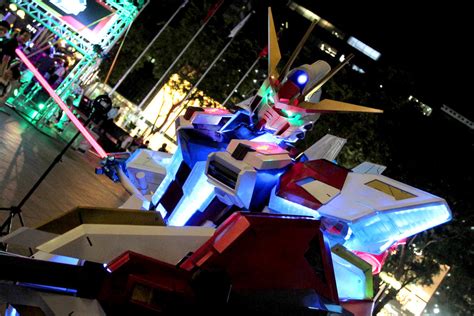 GUNDAM GUY Gundam Cosplay Star Build Strike Gundam