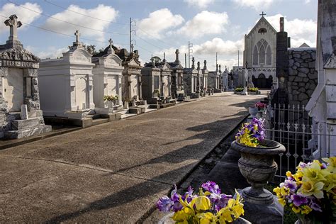 New Orleans Catholic Cemeteries Create Digital Maps Of Its Oldest