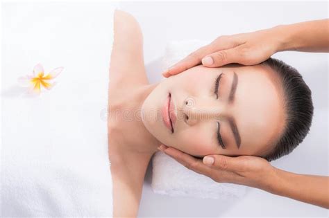 Woman Enjoying Massage In Spa Salon Stock Image Image Of Healthy Beautiful 153275757