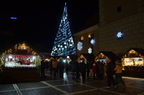 Romania Road Trip Brașov Christmas Market Erasmus Blog Brasov Romania