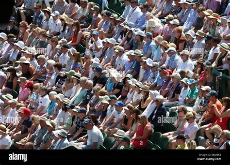 Wimbledon Crowd Hi Res Stock Photography And Images Alamy