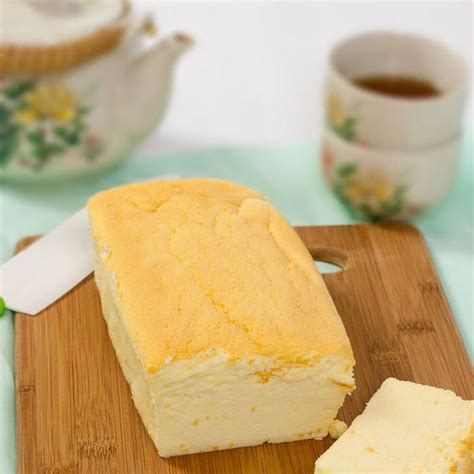 Japanese Cheesecake Fluffy And Creamy Recipe Yummly Recipe