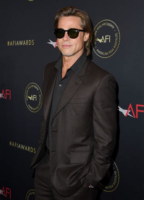 The latest tweets from brad pitt (@pittofficial). The Best Brad Pitt in Sunglasses Moments -- From Golden Globes to Venice Film Festival ...