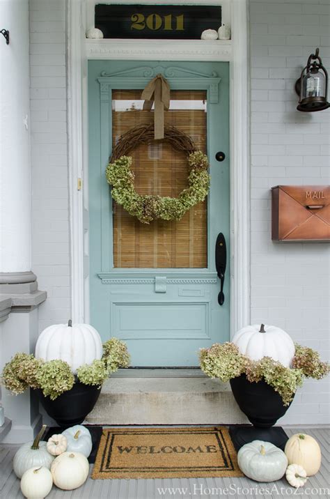 18 Amazing Fall Porch Ideas That Will Make Your Neighbors