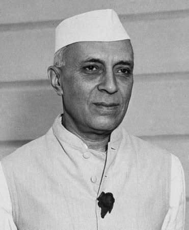 Get jawaharlal nehru photo gallery, jawaharlal nehru pics, and jawaharlal nehru images that are useful for samudrik, phrenology, palmistry/ hand reading, astrology and other methods of prediction. Jawaharlal Nehru - Biographie